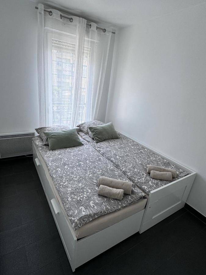 Gîte pour 4 personnes, avec balcon à Drancy - 2