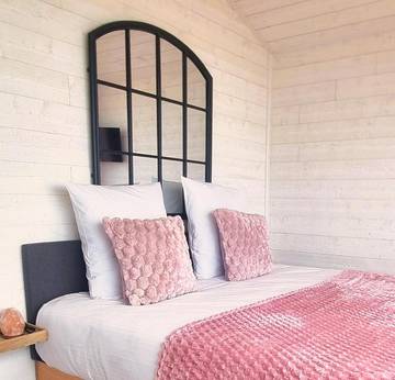 Lodge pour 2 personnes, avec vue ainsi que terrasse et jardin dans le Calvados
