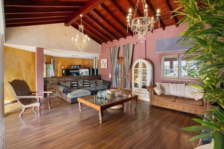 Casa rural para 8 personas, con jardín y sauna además de piscina y jacuzzi en Puerto del Rosario - 4