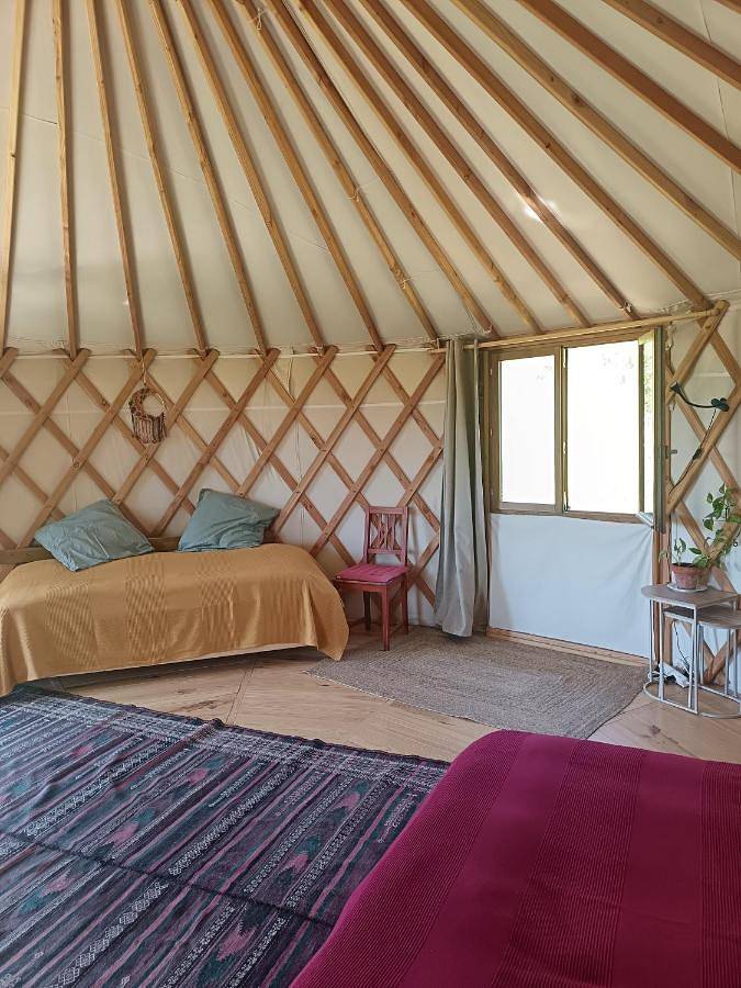 Gîte pour 4 personnes, avec vue et jardin à Esparron - 2