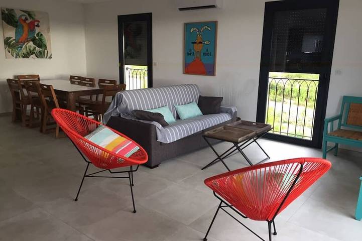 Location de vacances pour 8 personnes, avec balcon à Palasca