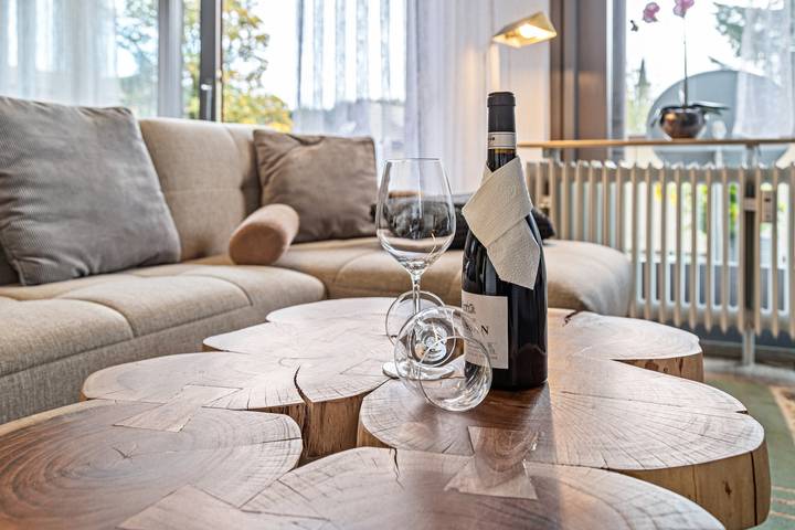 Entire apartment, Modern apartment "Luzia" with pool, sauna, balcony & Wi-Fi in Schönwald im Schwarzwald, Southern Black Forest