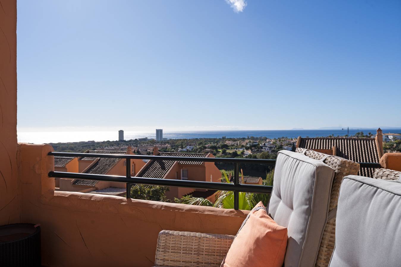 Hel leilighet, Sea Views Lagos de Santa Maria in Marbella Øst, Marbella