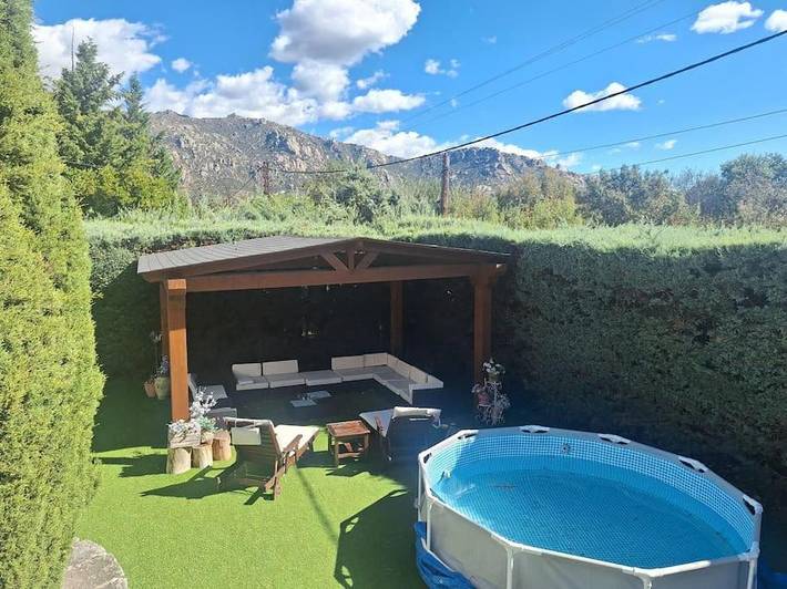 Casa de vacaciones para 15 personas, con piscina además de vistas y jardín, Se admiten mascotas en Provincia de Madrid - 3