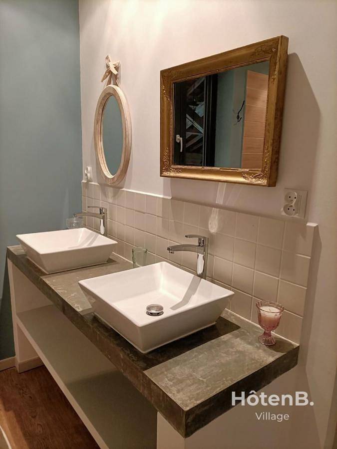 Location de vacances pour 6 personnes, avec jacuzzi et jardin, animaux acceptés à Nojals-et-Clotte - 4