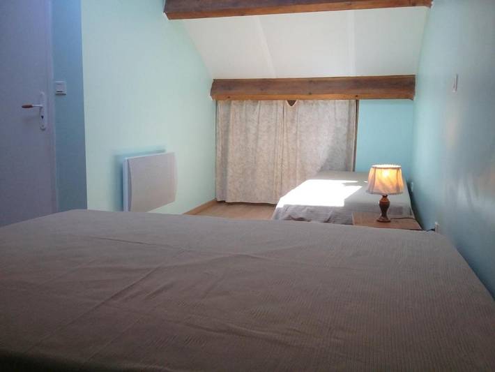 Gîte pour 5 personnes, avec vue ainsi que jardin et terrasse, animaux acceptés à Le Soulié - 2