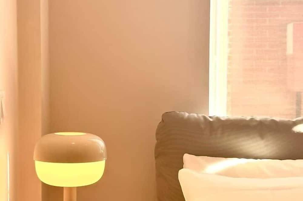 Entire apartment, New Apartment Madrid Feria 4 Pax 106 in Madrid, Madrid Province
