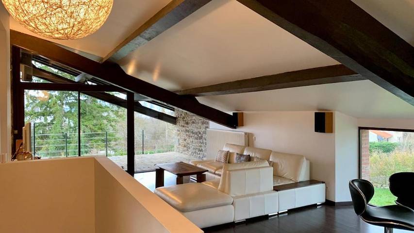 Location de vacances pour 4 personnes, avec vue et balcon à Égliseneuve-près-Billom