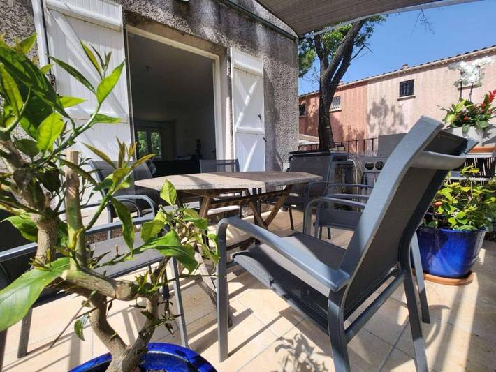 Gîte pour 6 personnes, avec jardin à Saint-Mamert-du-Gard