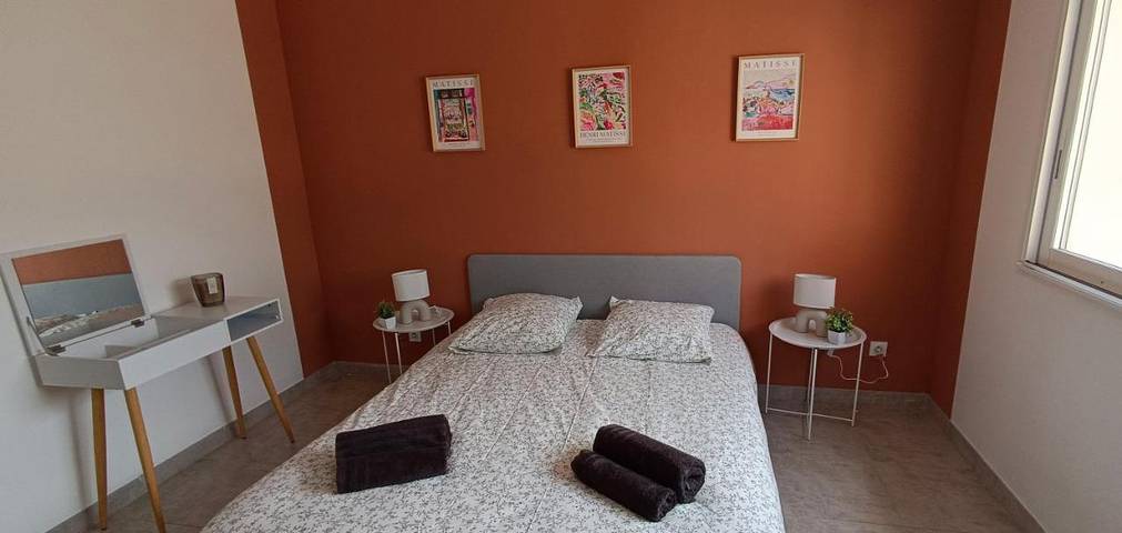 Location de vacances pour 8 personnes, avec jardin et vue à Lézan - 2