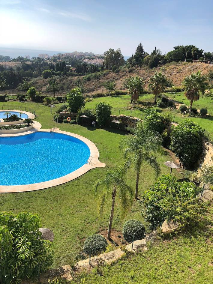Location de vacances pour 6 personnes, avec bassin pour enfant et jardin à Benalmádena