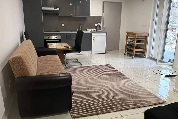 Gîte pour 5 personnes, avec jardin dans Audun-le-Roman