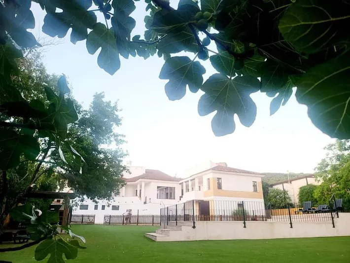 Casa de vacaciones para 17 personas, con vistas además de jardín y piscina - 1