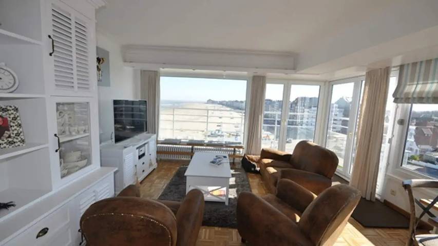 Gîte pour 7 personnes, avec terrasse dans Duinbergen