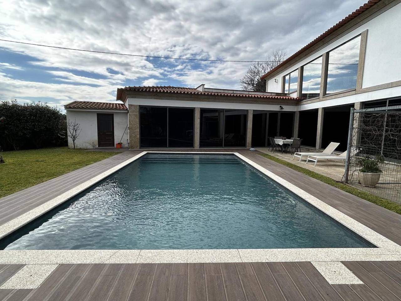 Casa Da Padroa: Casa Vacacional con Piscina Privada, Wi-Fi y Aire Acondicionado in Vila de Prado, Distrito de Braga