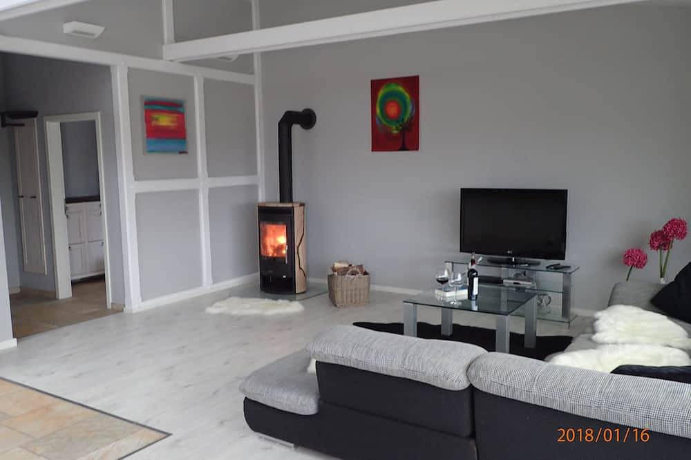 Hochwertiges Ferienhaus mit Wlan, Kamin & Fußbodenheizung in Güntersberge, Harzgerode