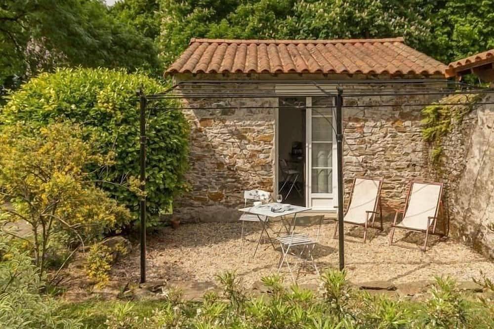 Gîte de Charme avec Jardin Privé près de Nantes, Accès Facile, Équipé Tout Confort in Saint-Sébastien-sur-Loire, Région de Nantes