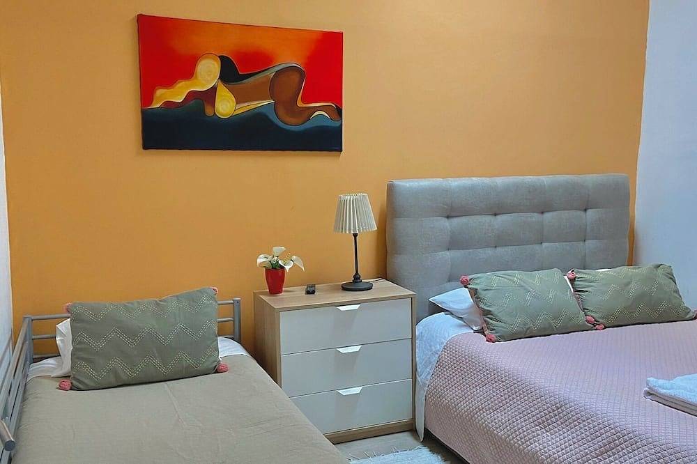 Douro Sunset Lounge Está Localizado no Coração da Cidade do Porto in Santo Ildefonso, Porto