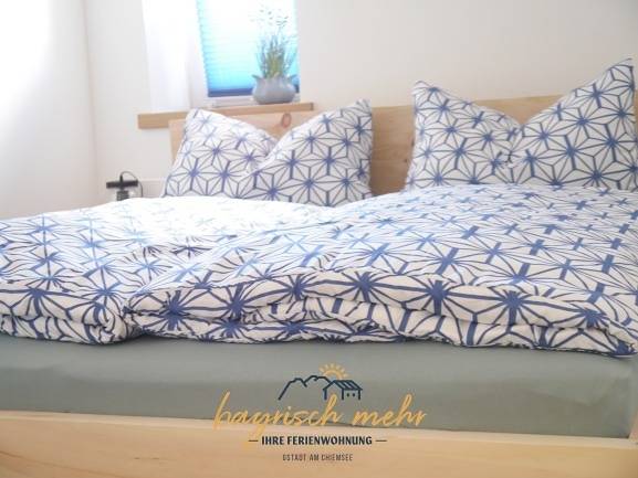 Ganze Ferienwohnung, Ihre Ferienwohnung bayrisch mehr... - Ferienwohnung mit 2 separaten Schlafzimmern, 100 m² in Gstadt am Chiemsee, Chiemsee