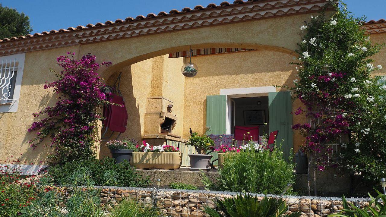 Entire holiday apartment, Ferienwohnung für 2 Personen (30 m²) in Bellegarde in Bellegarde, Nimes region