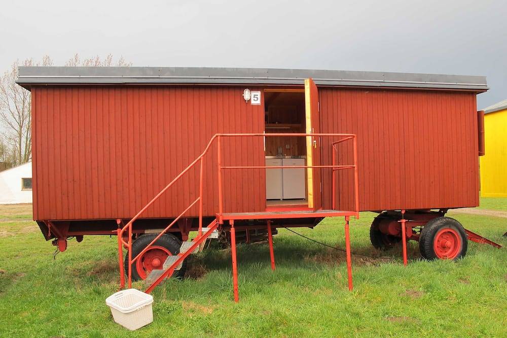 Wohnwagen 5 Zimmer links - Wohnwagen im Wangeliner Garten mit Sommerküchen - in Ganzlin, Ludwigslust-Parchim