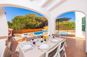 Villa in Es Mercadal, Menorcas Küste für 6 