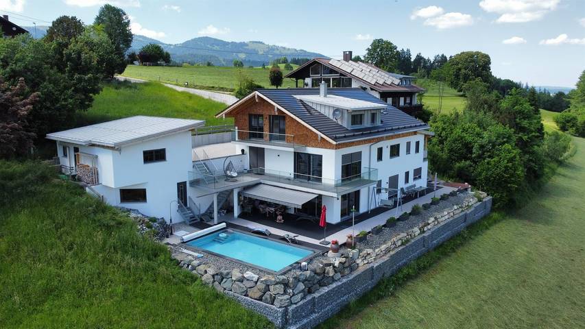 Ferienwohnung für 3 Personen, mit Balkon und Terrasse sowie Pool und Sauna in Ofterschwang