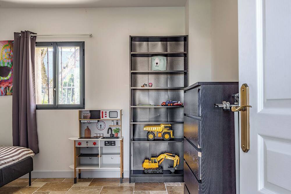 Square-meter house · Pool table · Air conditioning · Garden · Tours in Chambray-lès-Tours, Tours und Umgebung