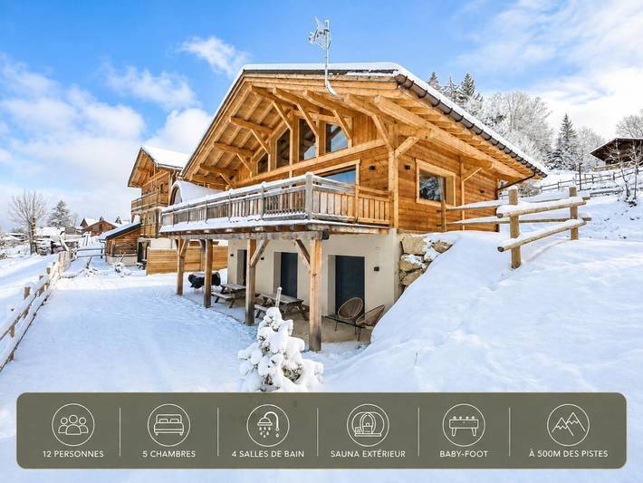 Gîte pour 12 personnes, avec Balcon et Jacuzzi ainsi que Terrasse et Sauna