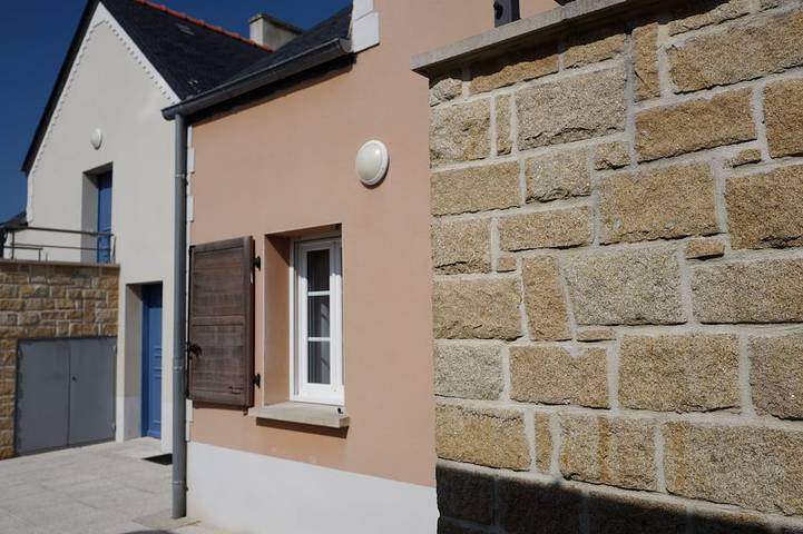 Appartement de vacances pour 2 personnes, avec terrasse ainsi que piscine et jardin