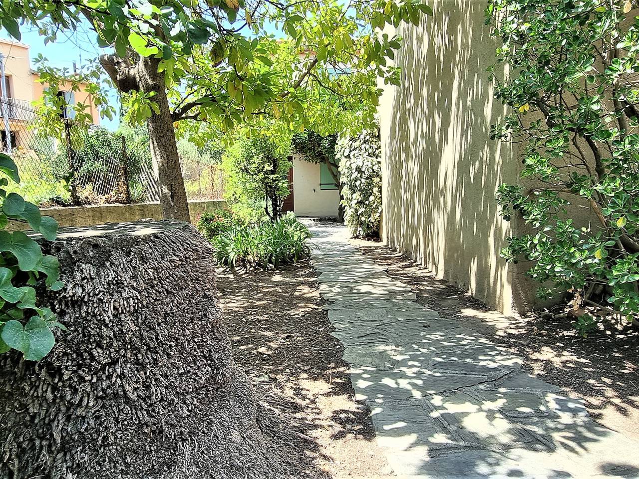Maison Banyuls-sur-Mer, proche plage et commerces, climatisée à l'étage in Côte Vermeille, Banyuls-sur-Mer