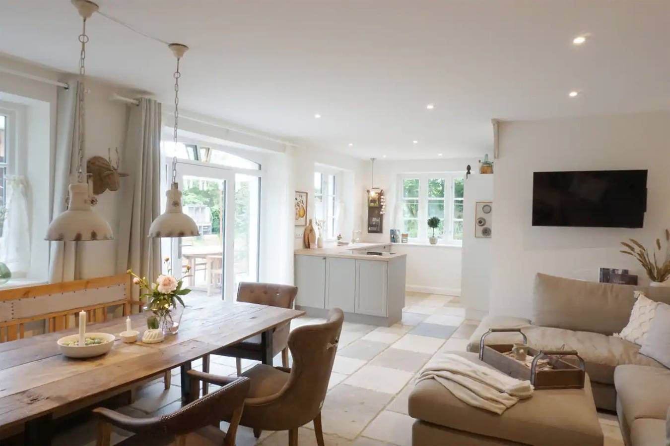 Entire apartment, Apartment 'Kohstall' with Private Terrace, Shared Garden and Wi-Fi in Högel, Grünes Binnenland