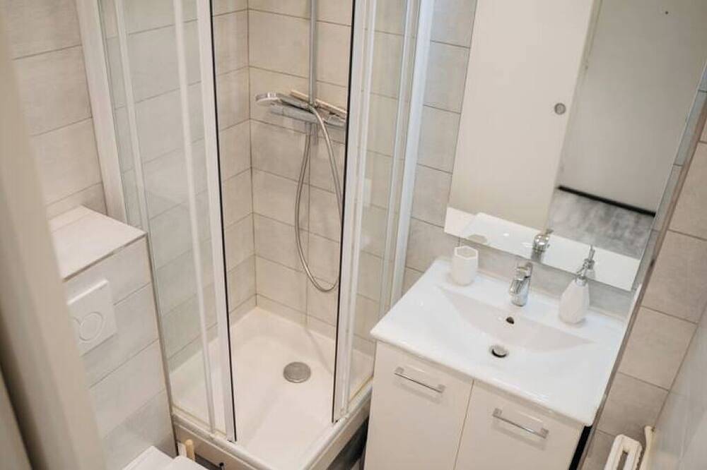 Entire apartment, Romantic & connected 10 min from line 14 + parking lot in Villejuif, Val-de-Marne