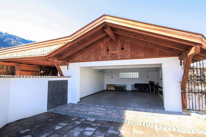 Ferienwohnung für 7 Personen, mit Balkon/Terrasse und Garten sowie Sauna