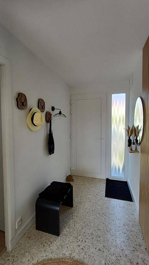 Location de vacances pour 4 personnes, avec jardin ainsi que balcon et vue dans Plage Du Mesnil Val Criel Sur Mer - 3
