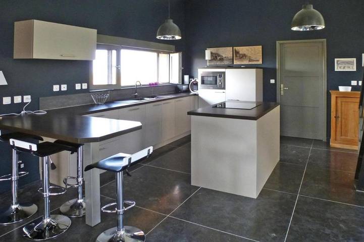 Location de vacances pour 8 personnes, avec terrasse à Sainte-Colombe - 3