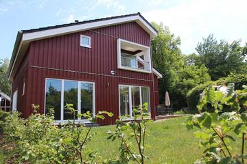 Ferienhaus für 12 Personen, mit Garten und Terrasse sowie Sauna, mit Haustier in Röbel-Müritz