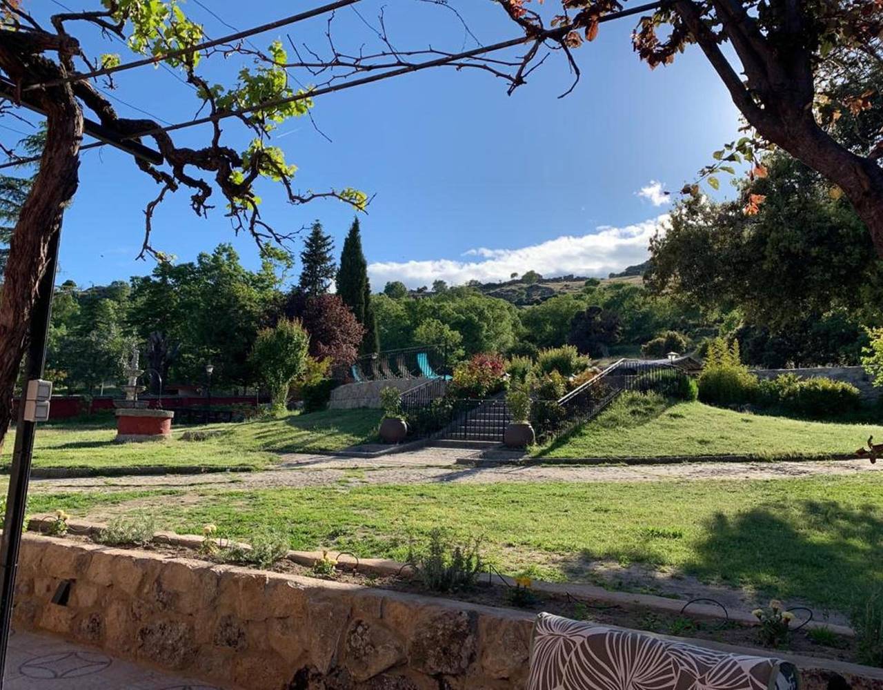 La Casa Roja de El Escorial in Zarzalejo, Provincia de Madrid