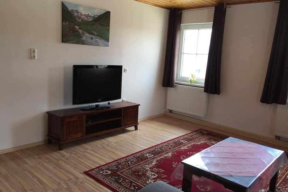 Apartamento inteiro, Spacious 70sqm apartment with two bedrooms and terrace in Bayerisch Eisenstein, Arberland