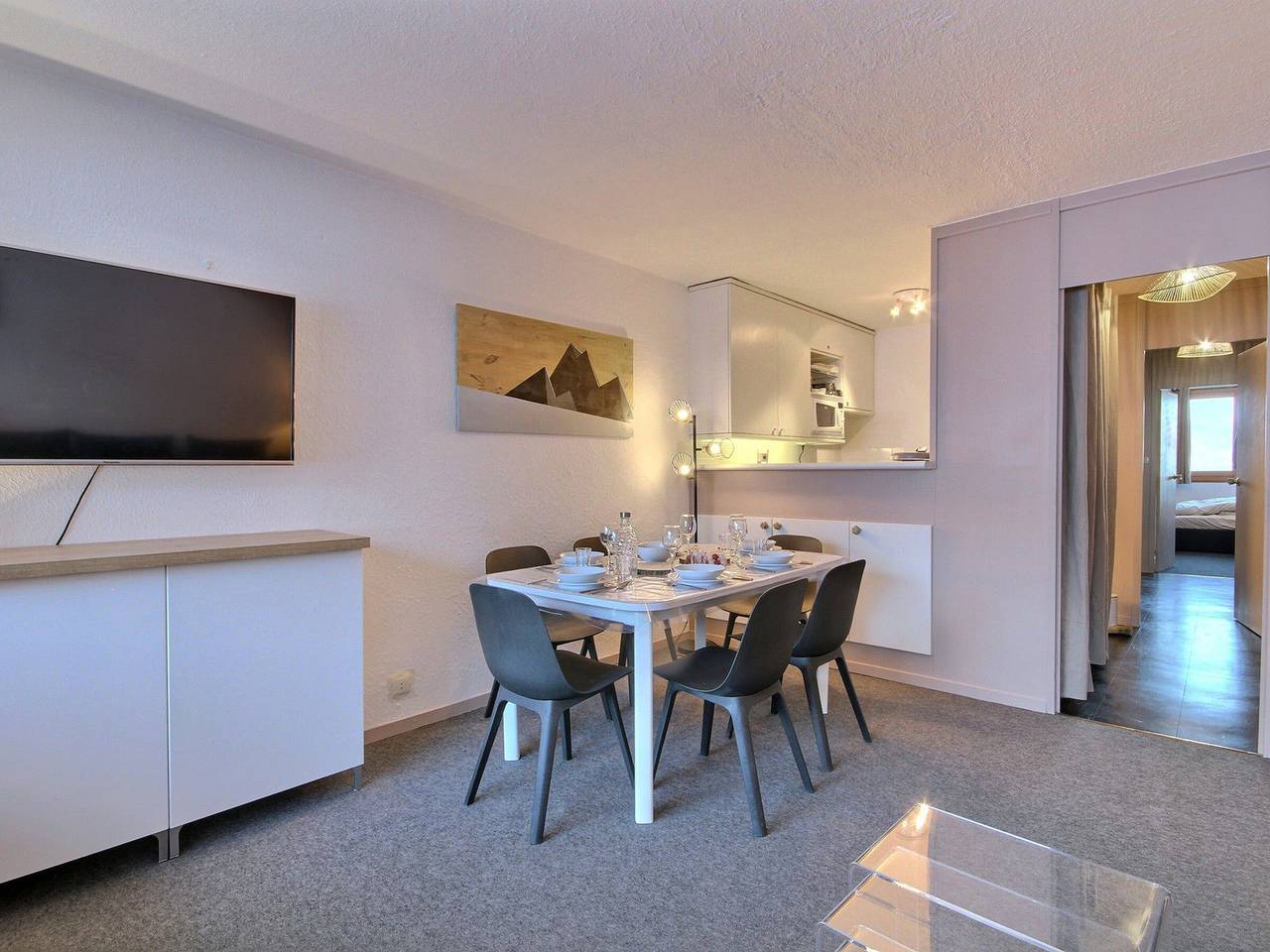 Appartement entier, Appartement 3 pièces au rez-de-pistes avec grande terrasse et Wi-Fi in Plagne Centre, La Plagne-Tarentaise