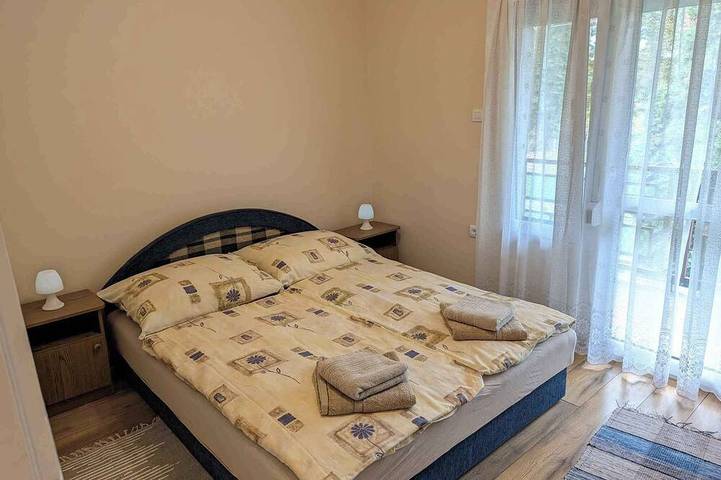 Ganze Wohnung, Ferienwohnung mit Terrasse und WLAN in Keszthely, Balaton Region