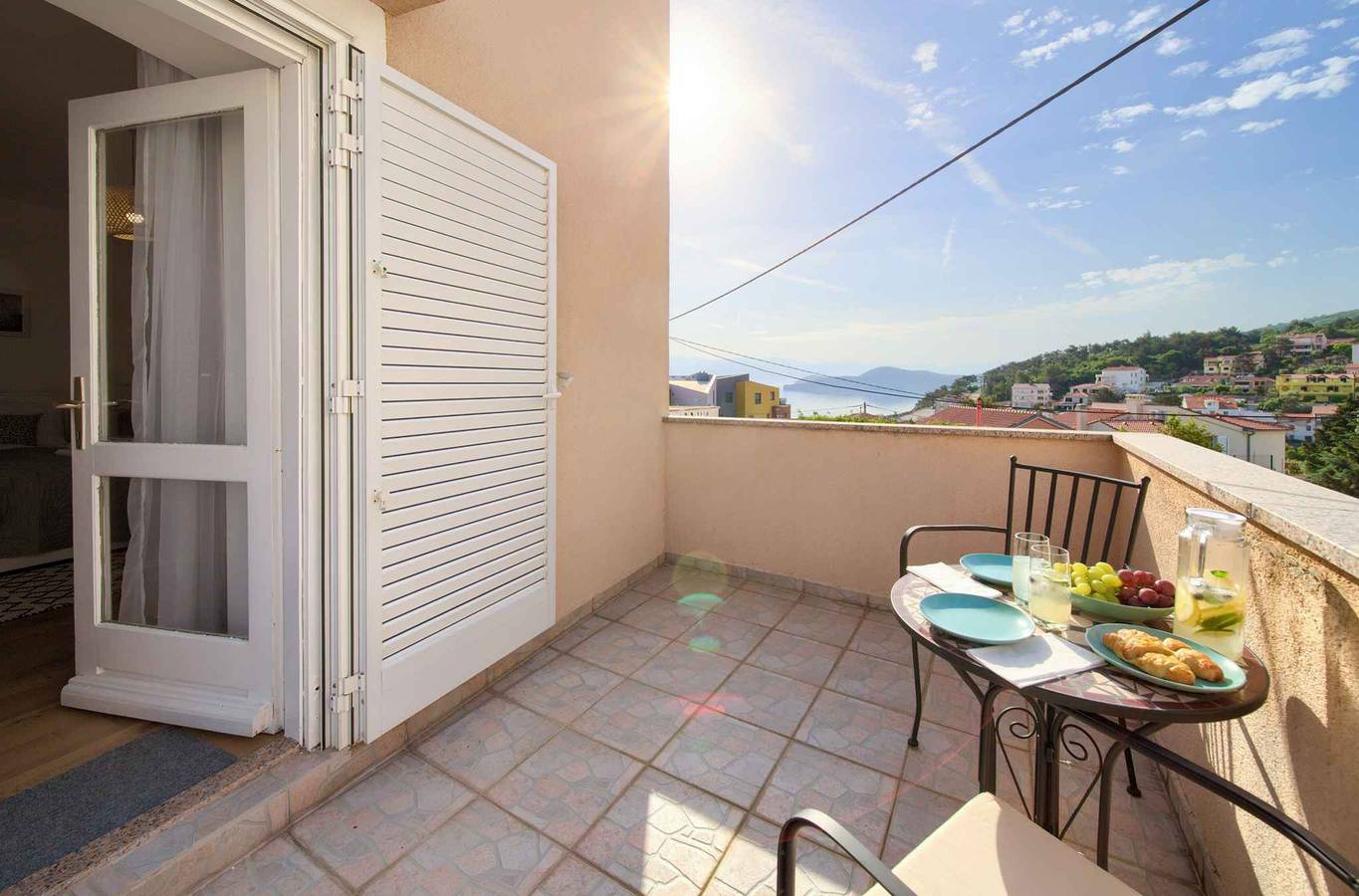 Holiday home with balcony  in Vajavina, Vrbnik