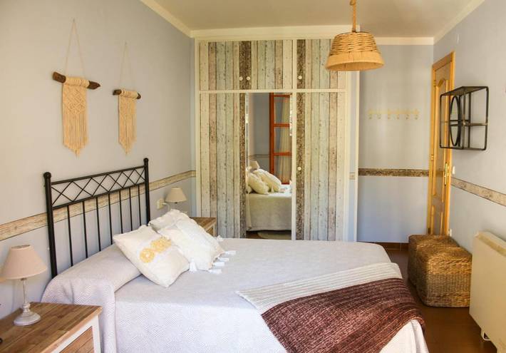 Gîte pour 6 personnes, avec Balcon et Vue à Rialp - 3