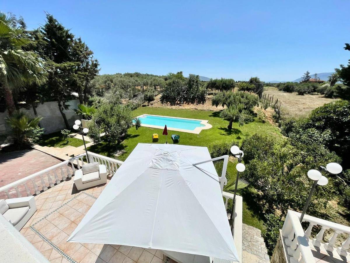 Villa Rachele con piscina in Balestrate, Palermo Provinz