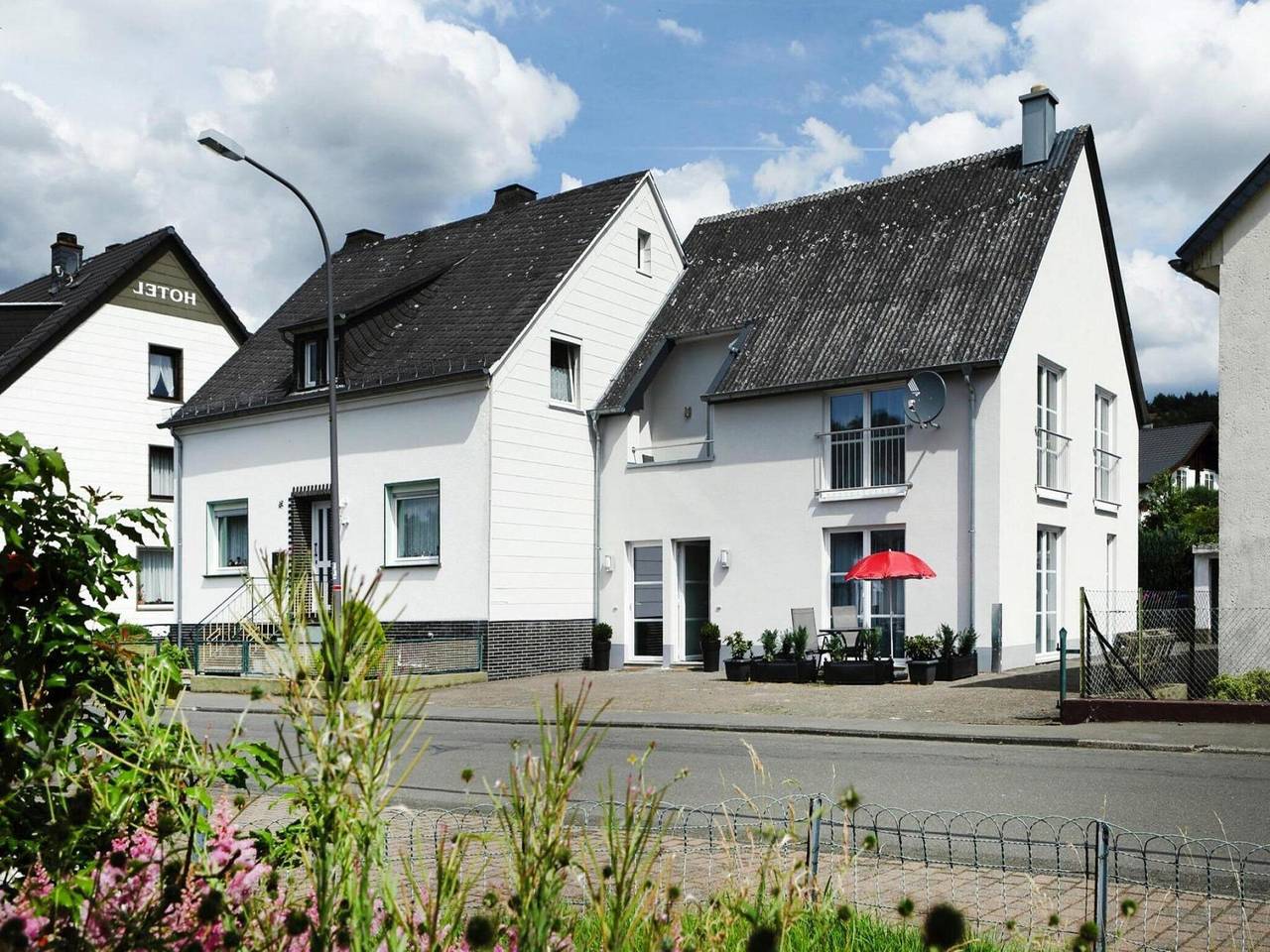 Ganze Wohnung, Wohnung in Lissendorf mit Gartenoase in Lissendorf, Vulkaneifel