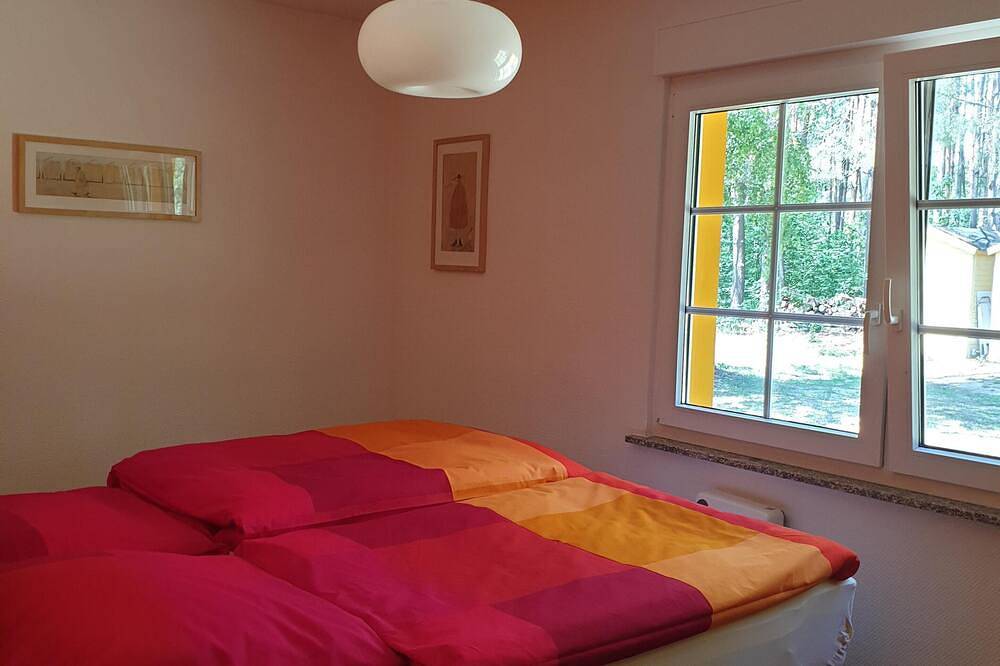 Ferienhäuser auf Naturgrundstück mit Privatstrand am Zootzensee in Zechlinerhütte, Rheinsberg