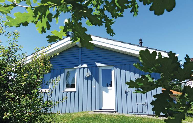 Ferienhaus für 4 Personen, mit Terrasse und Garten sowie Sauna in Schönhagen