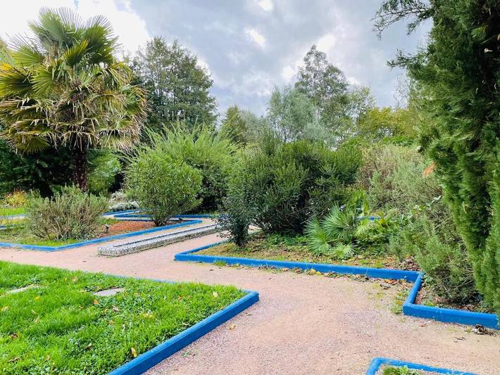 Gîte pour 4 personnes, avec jardin ainsi que vue et terrasse à La Chapelle-des-Fougeretz - 3