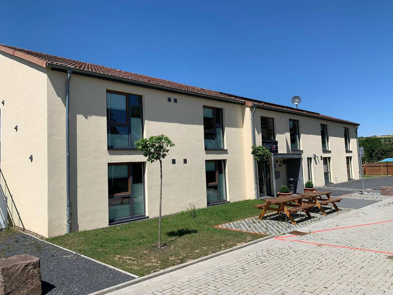 Haus des Jugendrotkreuzes -Stadthaus- - Mehrbettzimmer, Etagendusche/Etagen-Wc in Einbeck, Weserbergland