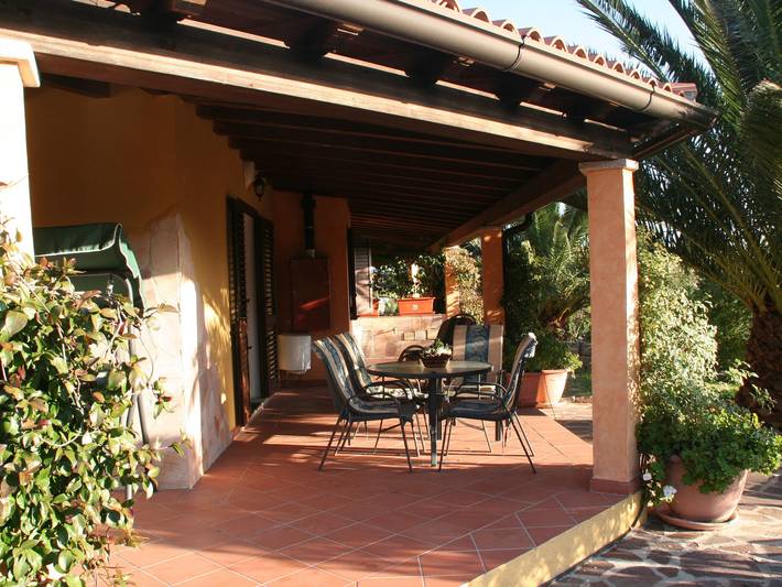 Ferienhaus für 4 Personen, mit Garten und Pool in Telti